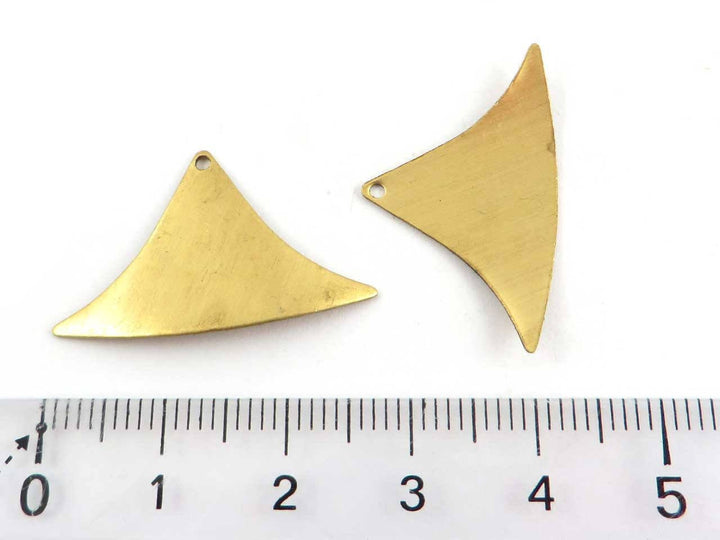 4x Breloque triangle éventail (17mm x 28mm) PV-002